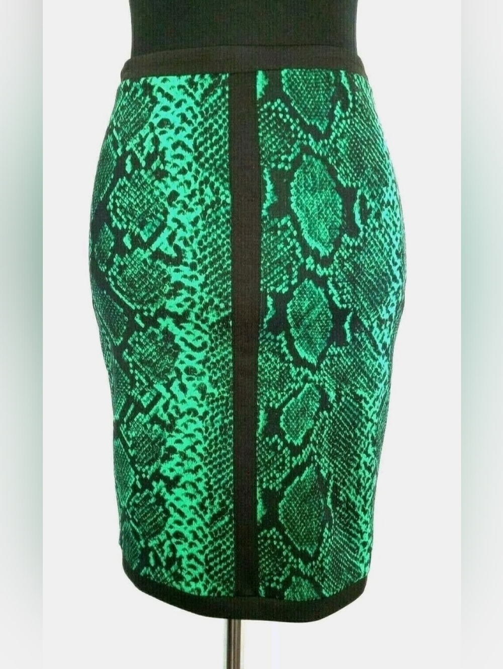Juicy Couture Green Snake-Print Pencil Skirt w/ Black Trim & Full Length Zip - 4